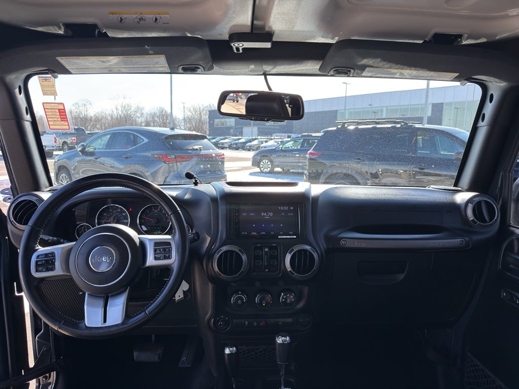 2017 Jeep Wrangler Unlimited Freedom 4x4 *Ltd Avail*