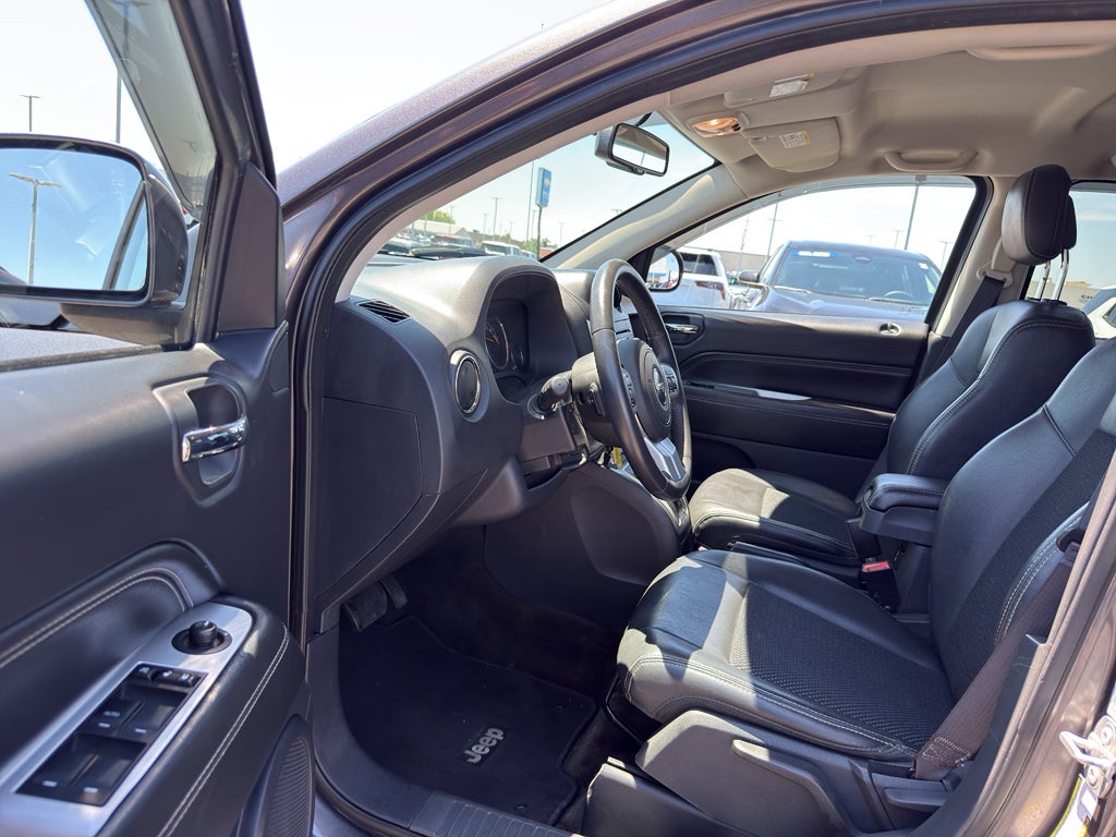 2017 Jeep Compass Latitude 4x4 *Ltd Avail*