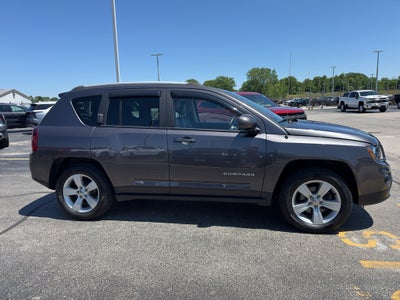 2017 Jeep Compass Latitude 4x4 *Ltd Avail*