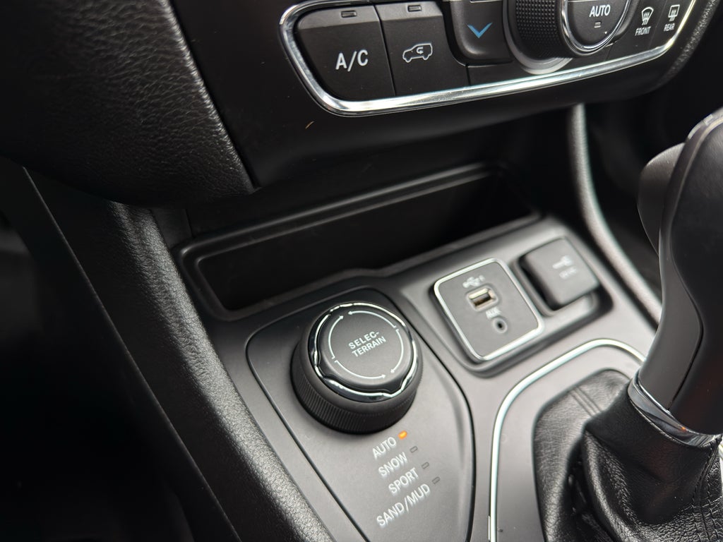 2021 Jeep Cherokee Latitude Lux 4x4