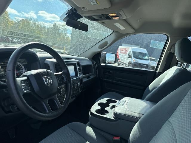 2017 RAM 1500 Express 4x4 Quad Cab 6'4" Box