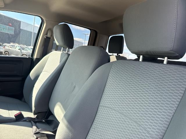2017 RAM 1500 Express 4x4 Quad Cab 6'4" Box