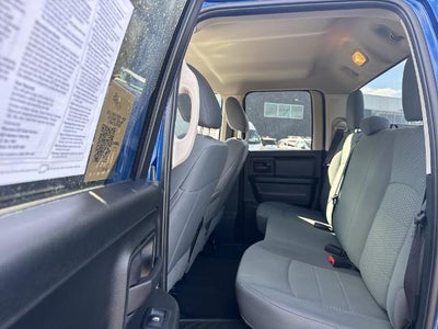 2017 RAM 1500 Express 4x4 Quad Cab 6'4" Box