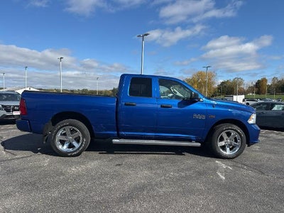 2017 RAM 1500 Express 4x4 Quad Cab 6'4" Box