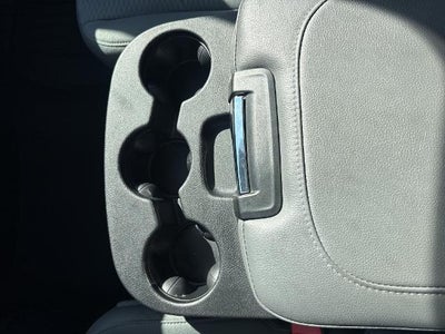 2017 RAM 1500 Express 4x4 Quad Cab 6'4" Box