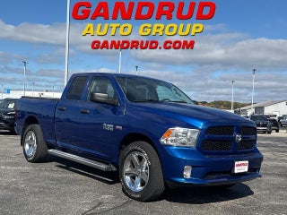 2017 RAM 1500 Express 4x4 Quad Cab 6'4" Box