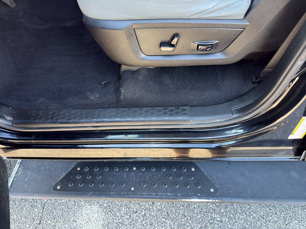 2015 RAM 1500 4WD Quad Cab 6.4 Ft Box Outdoorsman