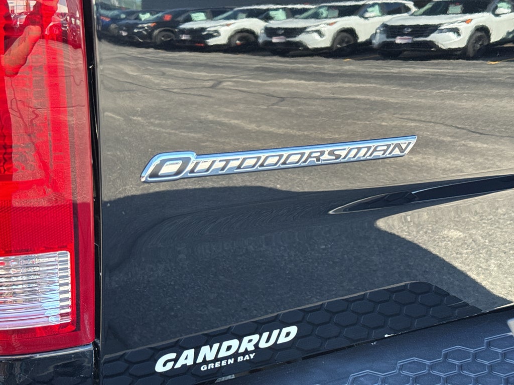 2015 RAM 1500 4WD Quad Cab 6.4 Ft Box Outdoorsman