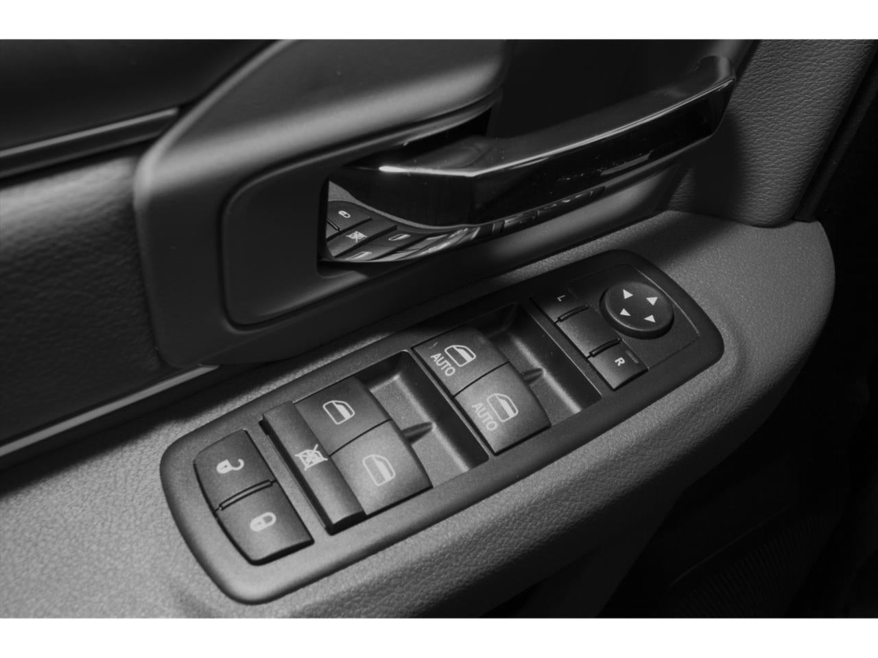 2015 RAM 1500 4WD Quad Cab 6.4 Ft Box Outdoorsman