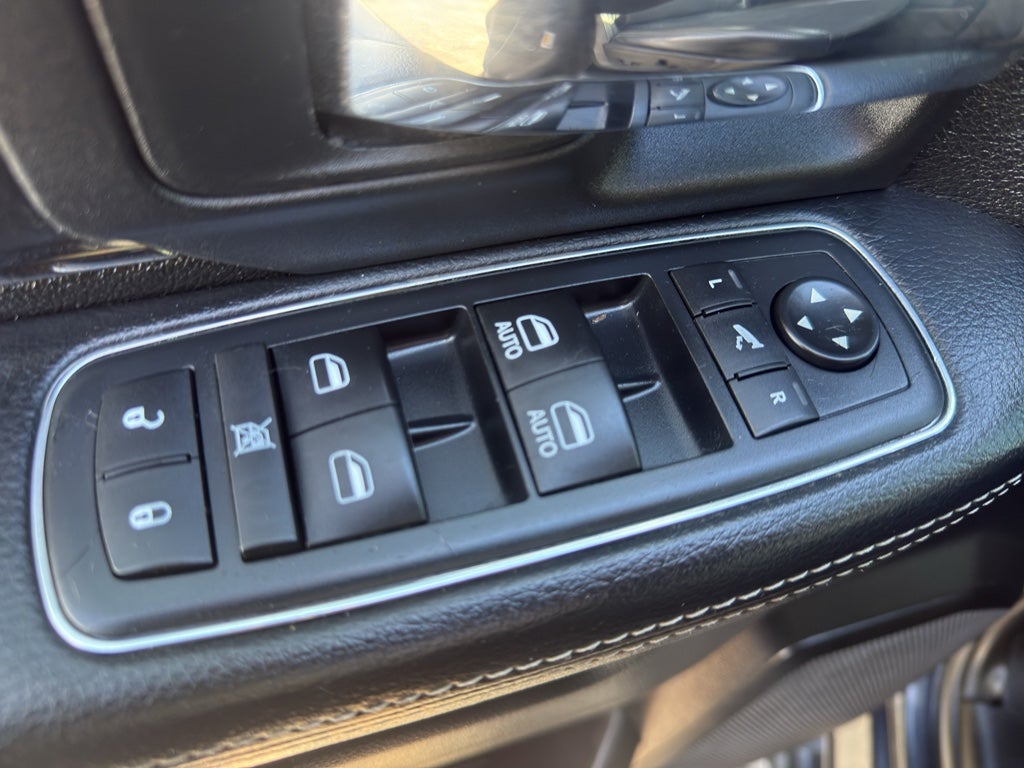 2016 RAM 1500 4WD Quad Cab 6.4 Ft Box Sport