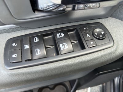 2016 RAM 1500 4WD Crew Cab 5.7 Ft Box Big Horn