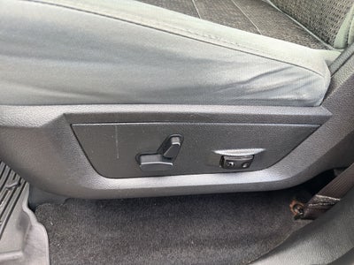 2016 RAM 1500 4WD Crew Cab 5.7 Ft Box Big Horn