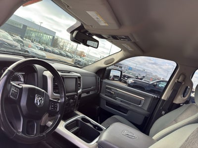 2016 RAM 1500 4WD Crew Cab 5.7 Ft Box Big Horn