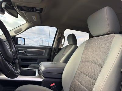 2016 RAM 1500 4WD Crew Cab 5.7 Ft Box Big Horn