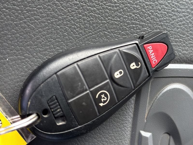 2016 RAM 1500 4WD Crew Cab 5.7 Ft Box Big Horn