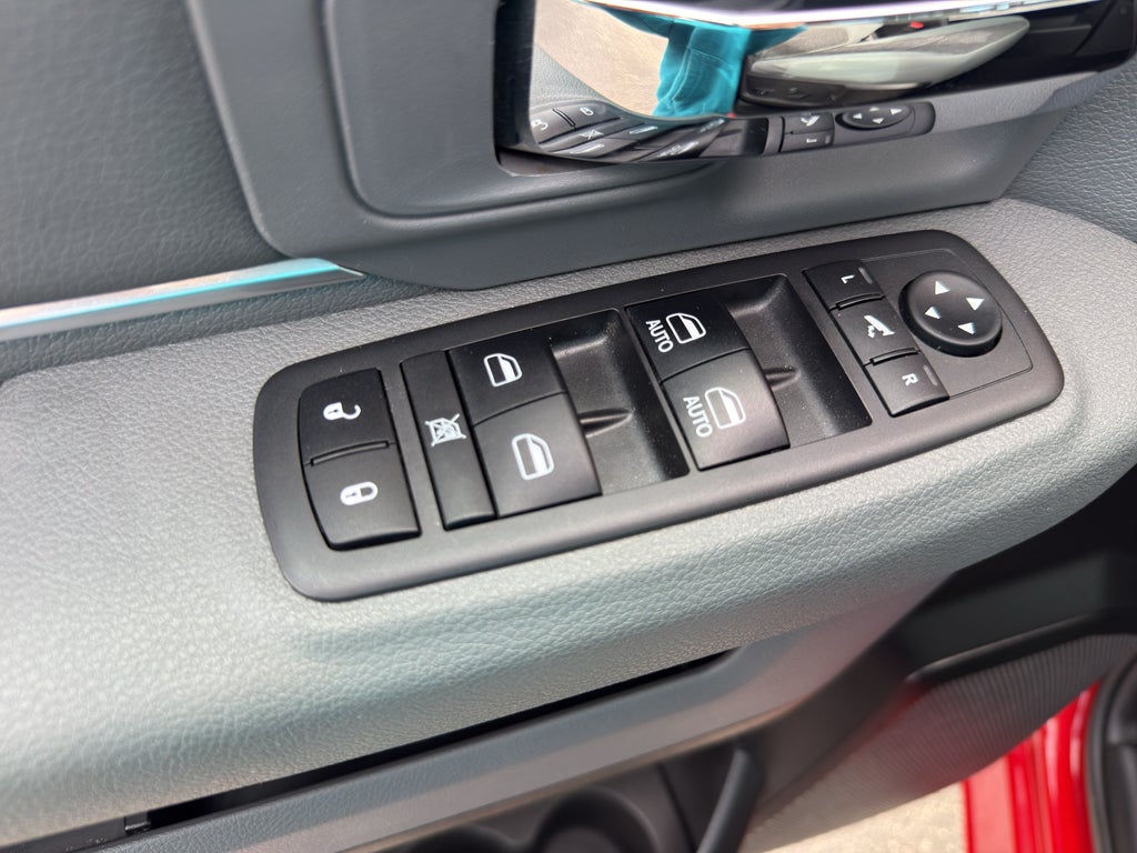 2019 RAM 1500 Classic Big Horn 4x4 Crew Cab 5'7" Box
