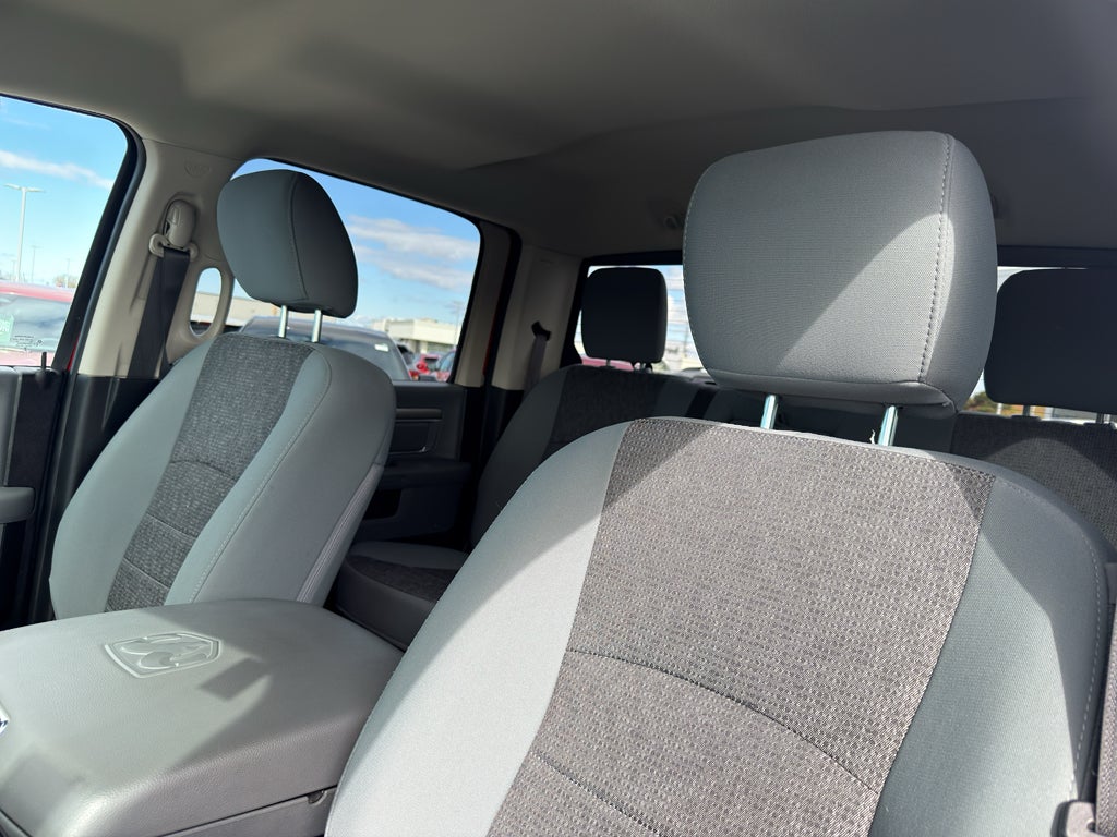 2019 RAM 1500 Classic Big Horn 4x4 Crew Cab 5'7" Box