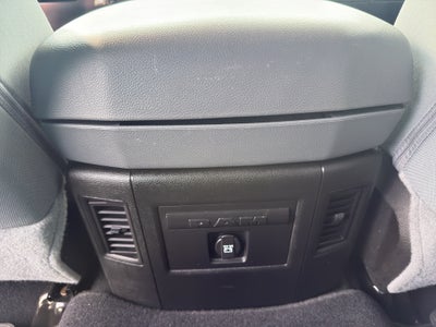 2019 RAM 1500 Classic Big Horn 4x4 Crew Cab 5'7" Box