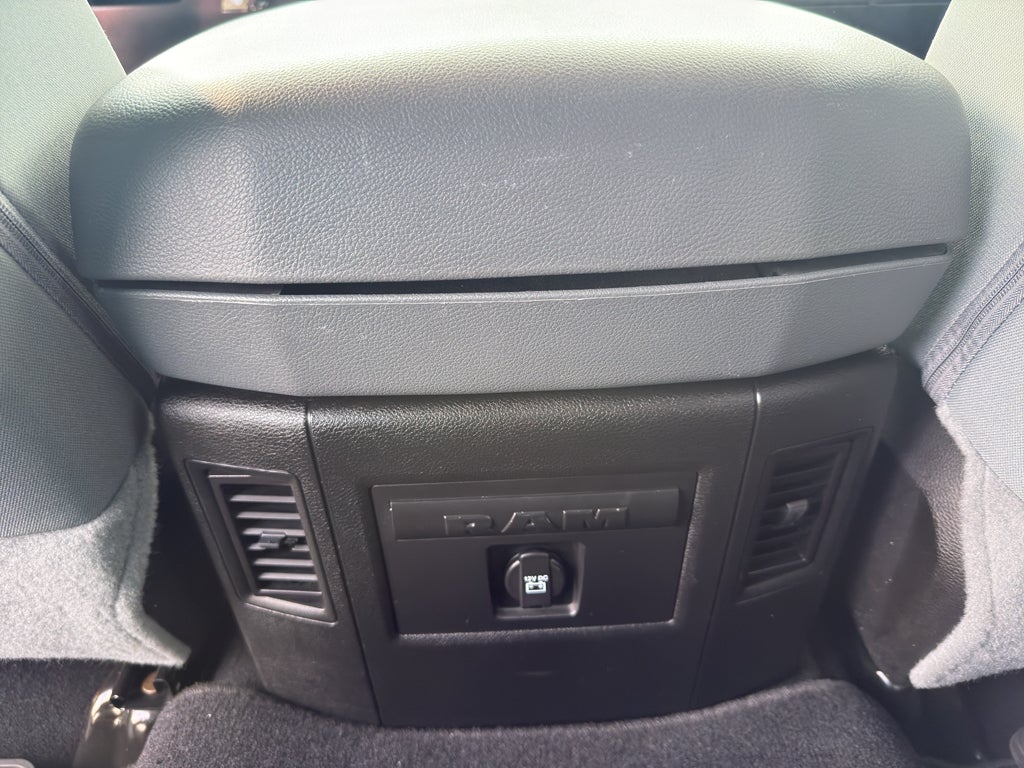 2019 RAM 1500 Classic Big Horn 4x4 Crew Cab 5'7" Box