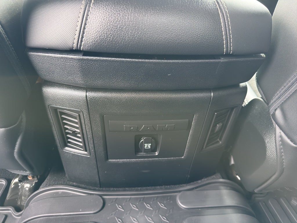 2018 RAM 1500 Rebel 4x4 Crew Cab 5'7" Box