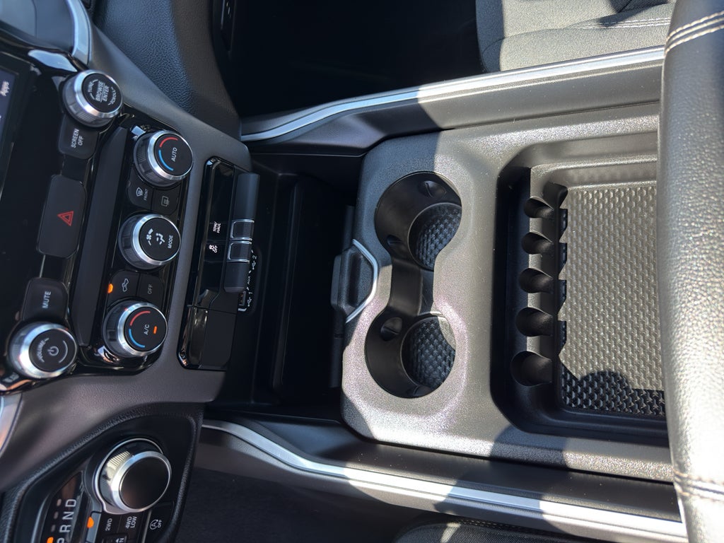 2022 RAM 1500 Big Horn 4x4 Quad Cab 6'4" Box