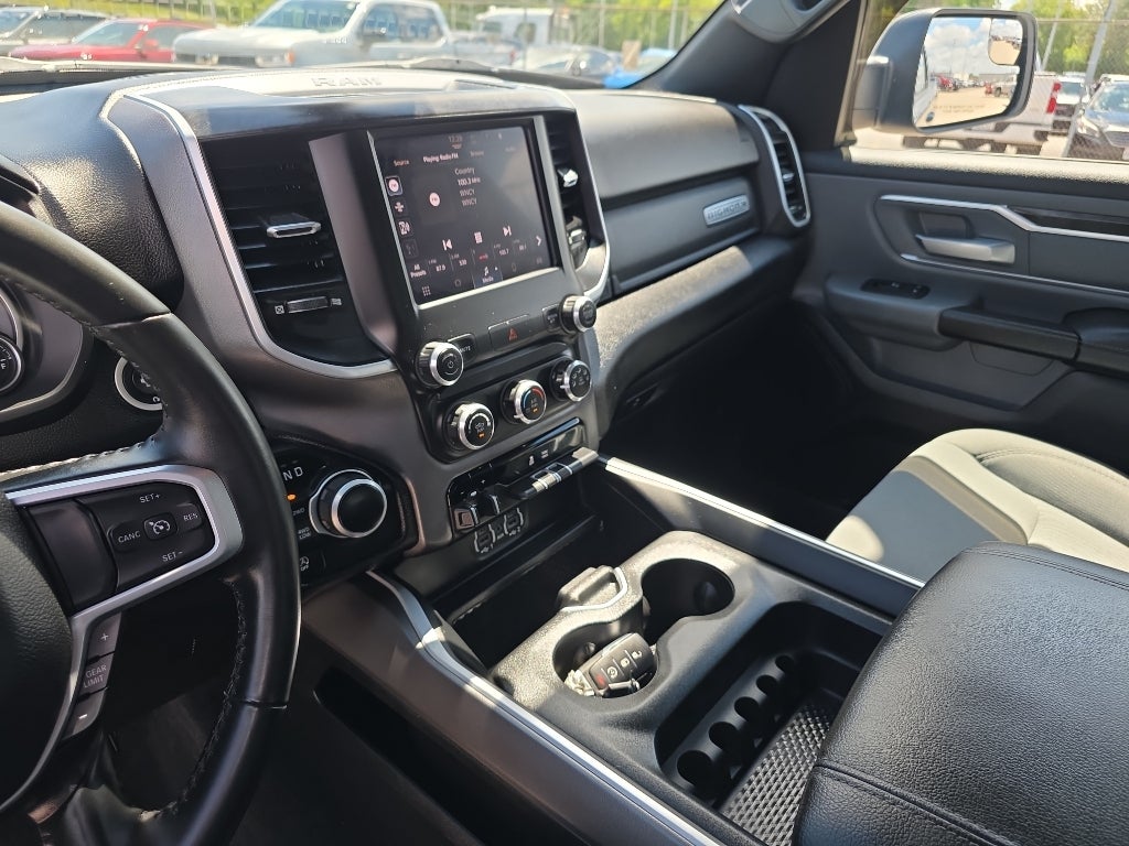 2022 RAM 1500 Big Horn 4x4 Crew Cab 5'7" Box