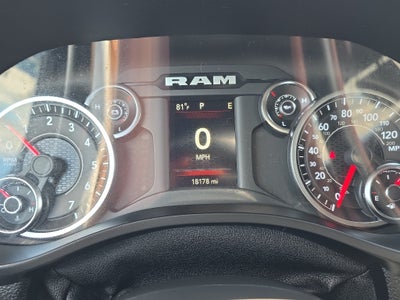 2022 RAM 1500 Big Horn 4x4 Crew Cab 5'7" Box