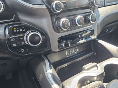 2022 RAM 1500 Big Horn 4x4 Crew Cab 5'7" Box