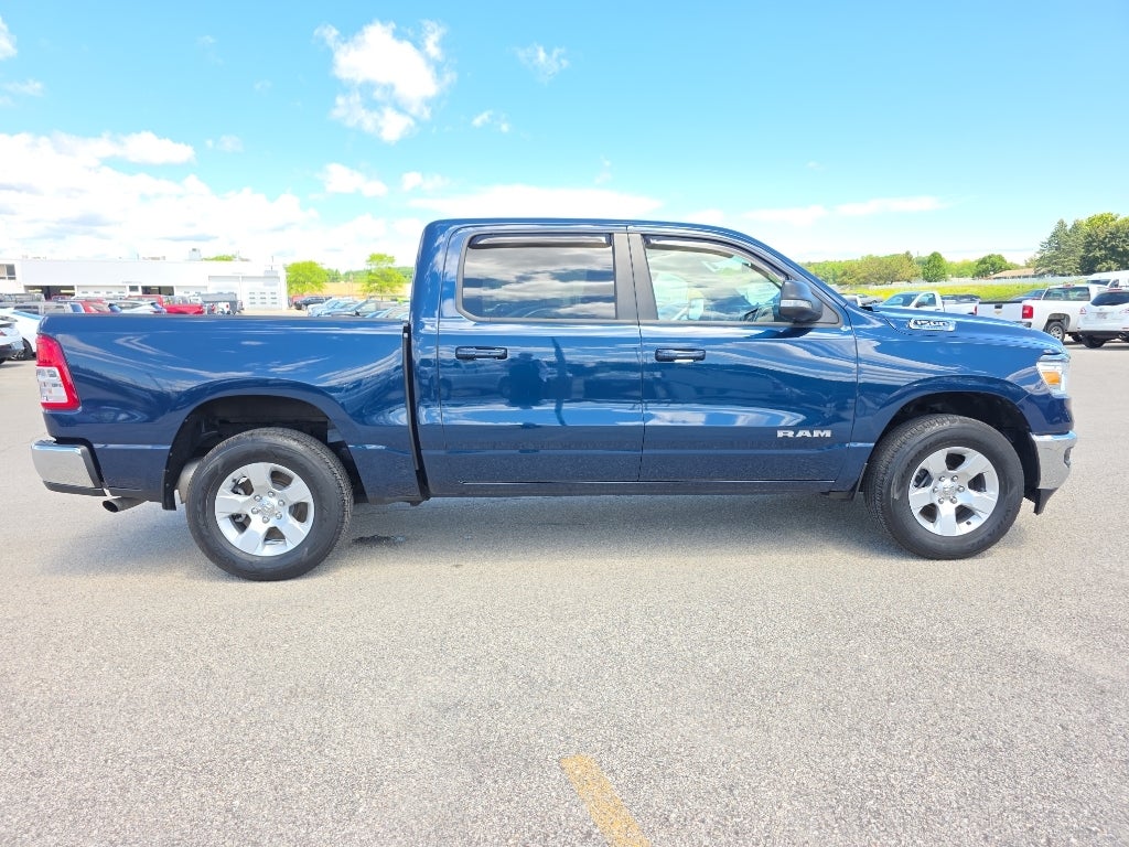 2022 RAM 1500 Big Horn 4x4 Crew Cab 5'7" Box