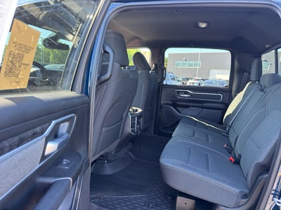 2022 RAM 1500 Big Horn 4x4 Crew Cab 5'7" Box