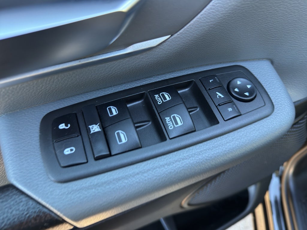 2022 RAM 1500 Big Horn 4x4 Quad Cab 6'4" Box