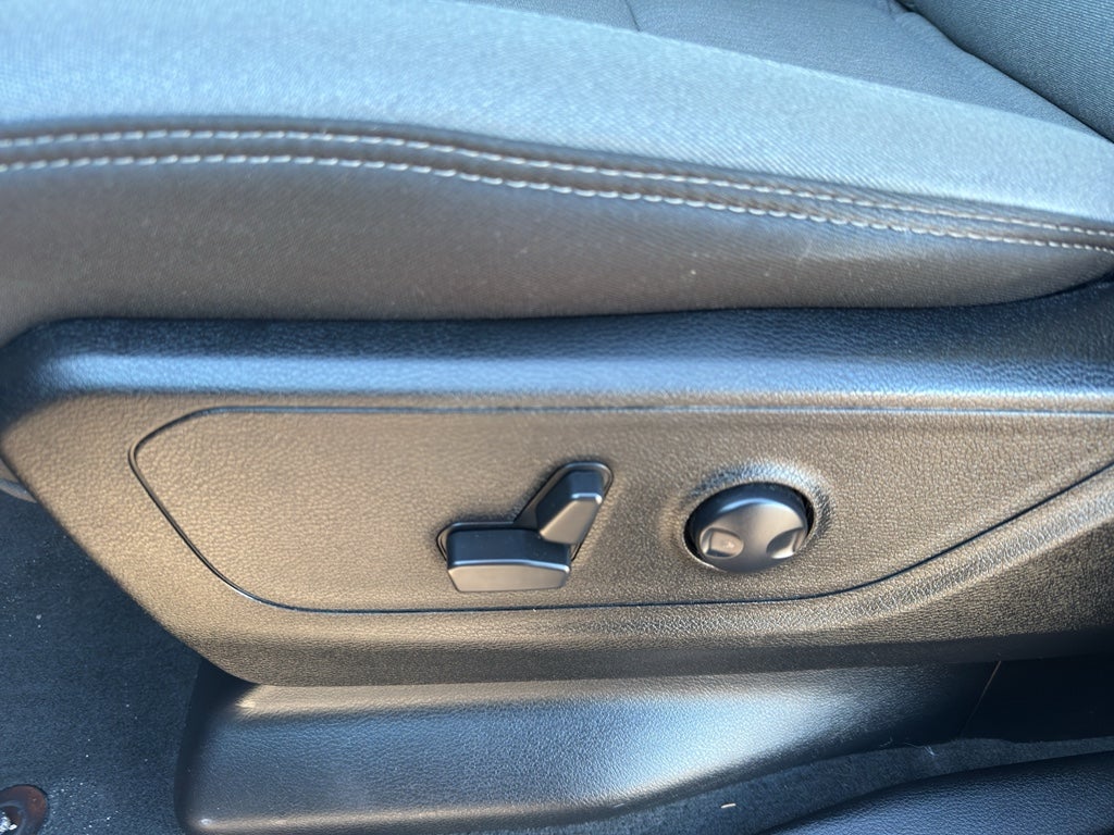 2022 RAM 1500 Big Horn 4x4 Quad Cab 6'4" Box