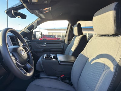 2022 RAM 1500 Big Horn 4x4 Quad Cab 6'4" Box