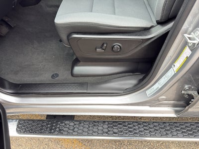 2022 RAM 1500 Big Horn 4x4 Quad Cab 6'4" Box