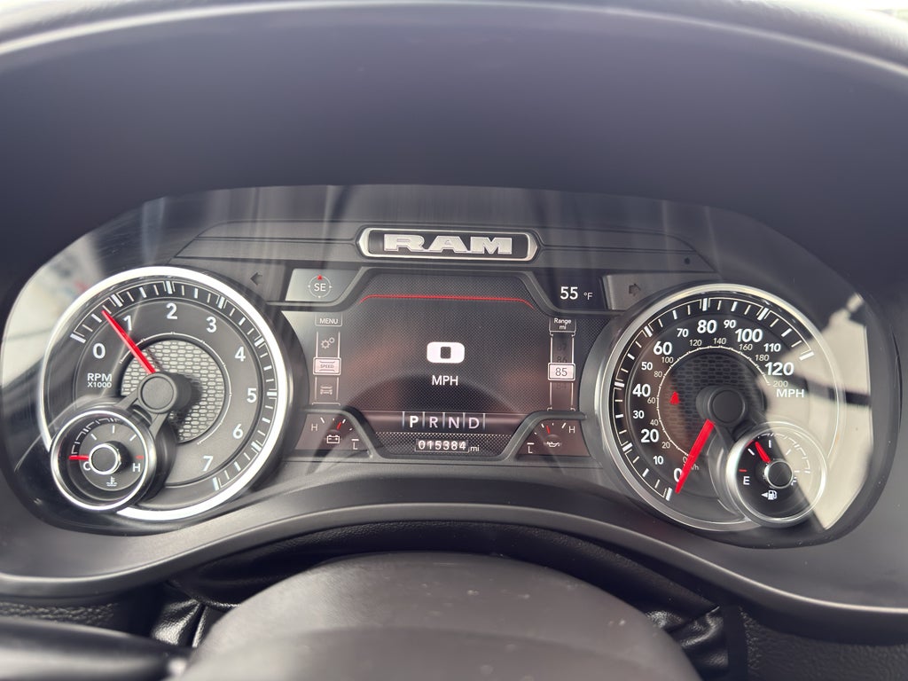2022 RAM 1500 Big Horn 4x4 Quad Cab 6'4" Box