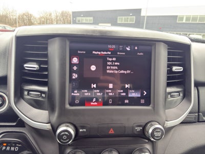 2022 RAM 1500 Big Horn 4x4 Quad Cab 6'4" Box
