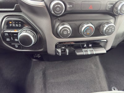 2022 RAM 1500 Big Horn 4x4 Quad Cab 6'4" Box