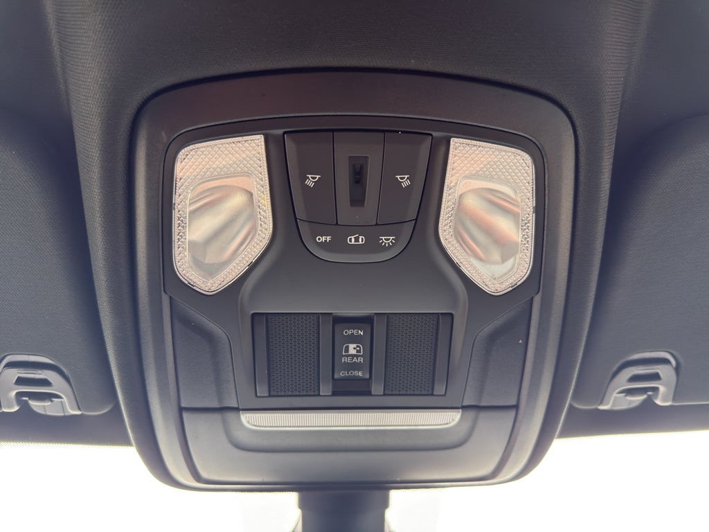 2022 RAM 1500 Big Horn 4x4 Quad Cab 6'4" Box