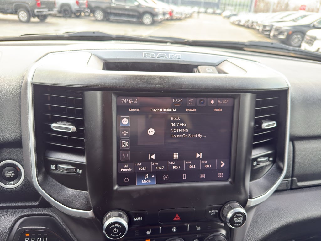 2022 RAM 1500 Big Horn 4x4 Crew Cab 5'7" Box
