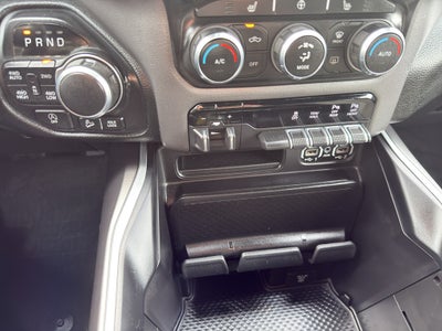2022 RAM 1500 Big Horn 4x4 Crew Cab 5'7" Box