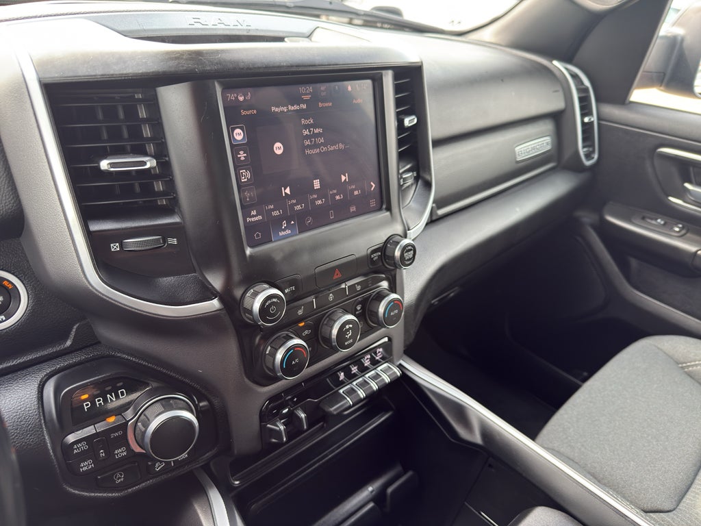 2022 RAM 1500 Big Horn 4x4 Crew Cab 5'7" Box