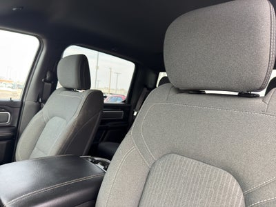 2022 RAM 1500 Big Horn 4x4 Crew Cab 5'7" Box