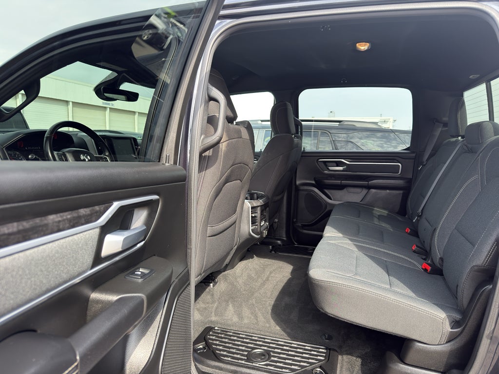2022 RAM 1500 Big Horn 4x4 Crew Cab 5'7" Box