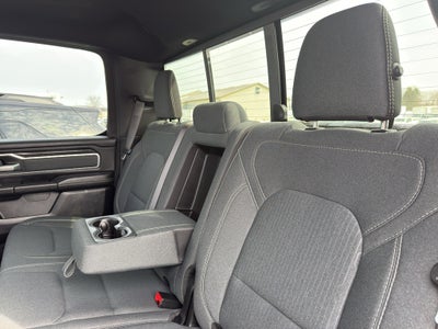 2022 RAM 1500 Big Horn 4x4 Crew Cab 5'7" Box