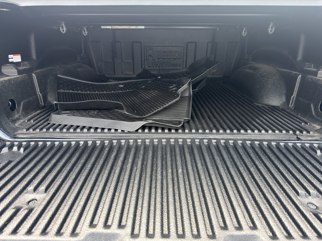 2022 RAM 1500 Big Horn 4x4 Crew Cab 5'7" Box
