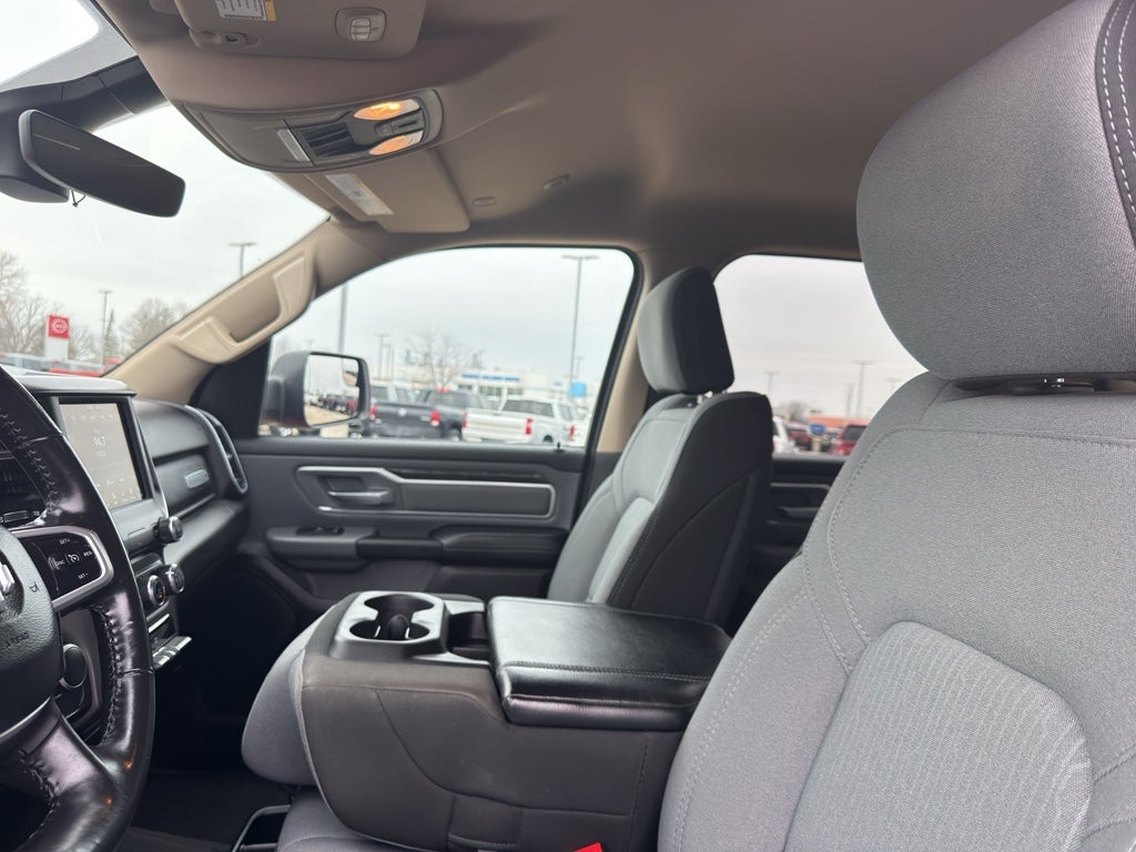 2020 RAM 1500 Big Horn 4x4 Crew Cab 5'7" Box