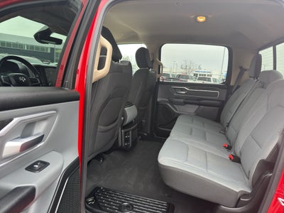 2020 RAM 1500 Big Horn 4x4 Crew Cab 5'7" Box