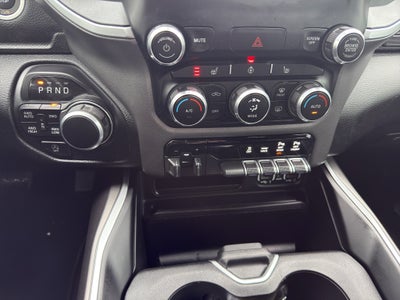 2020 RAM 1500 Big Horn 4x4 Crew Cab 5'7" Box