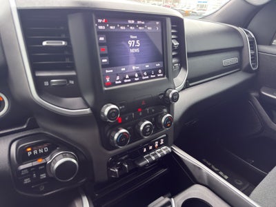 2020 RAM 1500 Big Horn 4x4 Crew Cab 5'7" Box