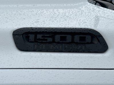 2020 RAM 1500 Big Horn 4x4 Crew Cab 5'7" Box